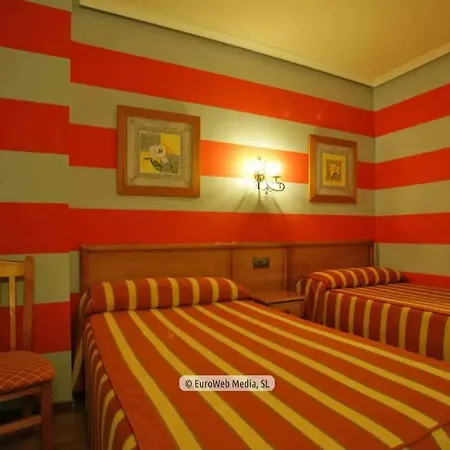 ホテル Prida Nava